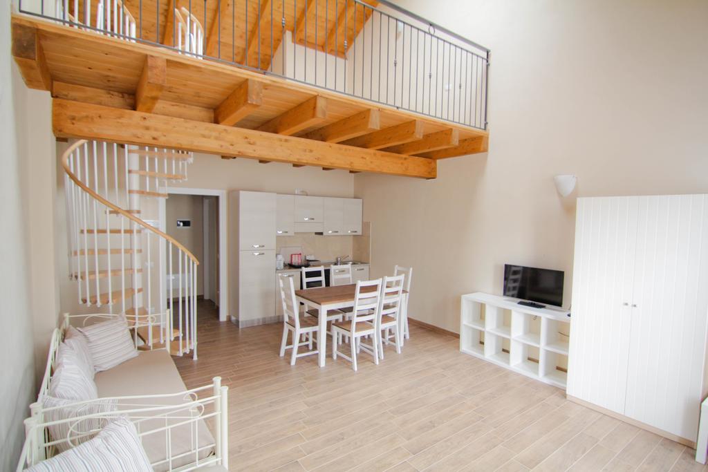 Agriturismo Cascina Della Fontana Лоди Номер фото