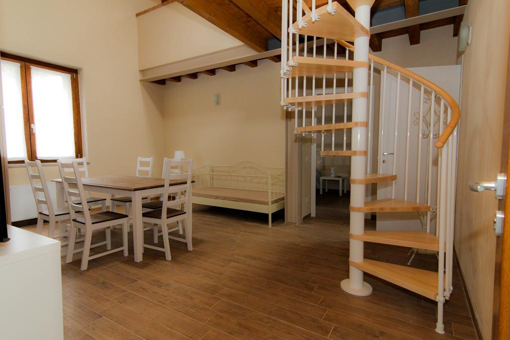 Agriturismo Cascina Della Fontana Лоди Номер фото