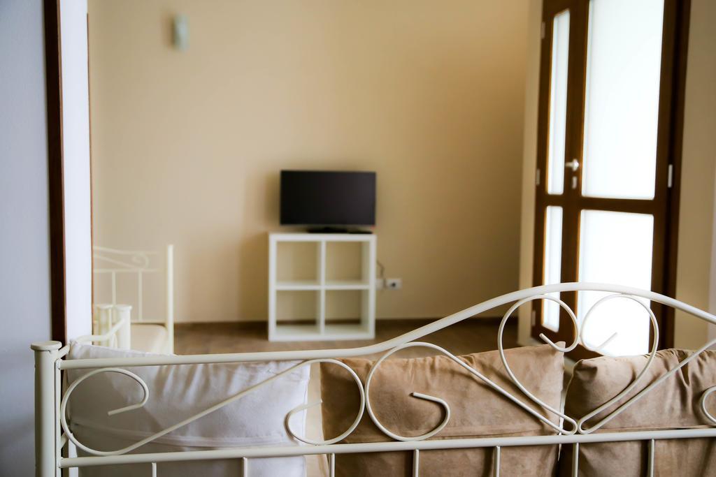 Agriturismo Cascina Della Fontana Лоди Номер фото