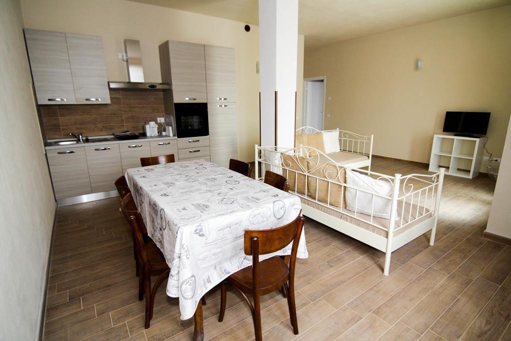Agriturismo Cascina Della Fontana Лоди Номер фото