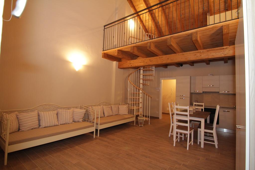 Agriturismo Cascina Della Fontana Лоди Номер фото